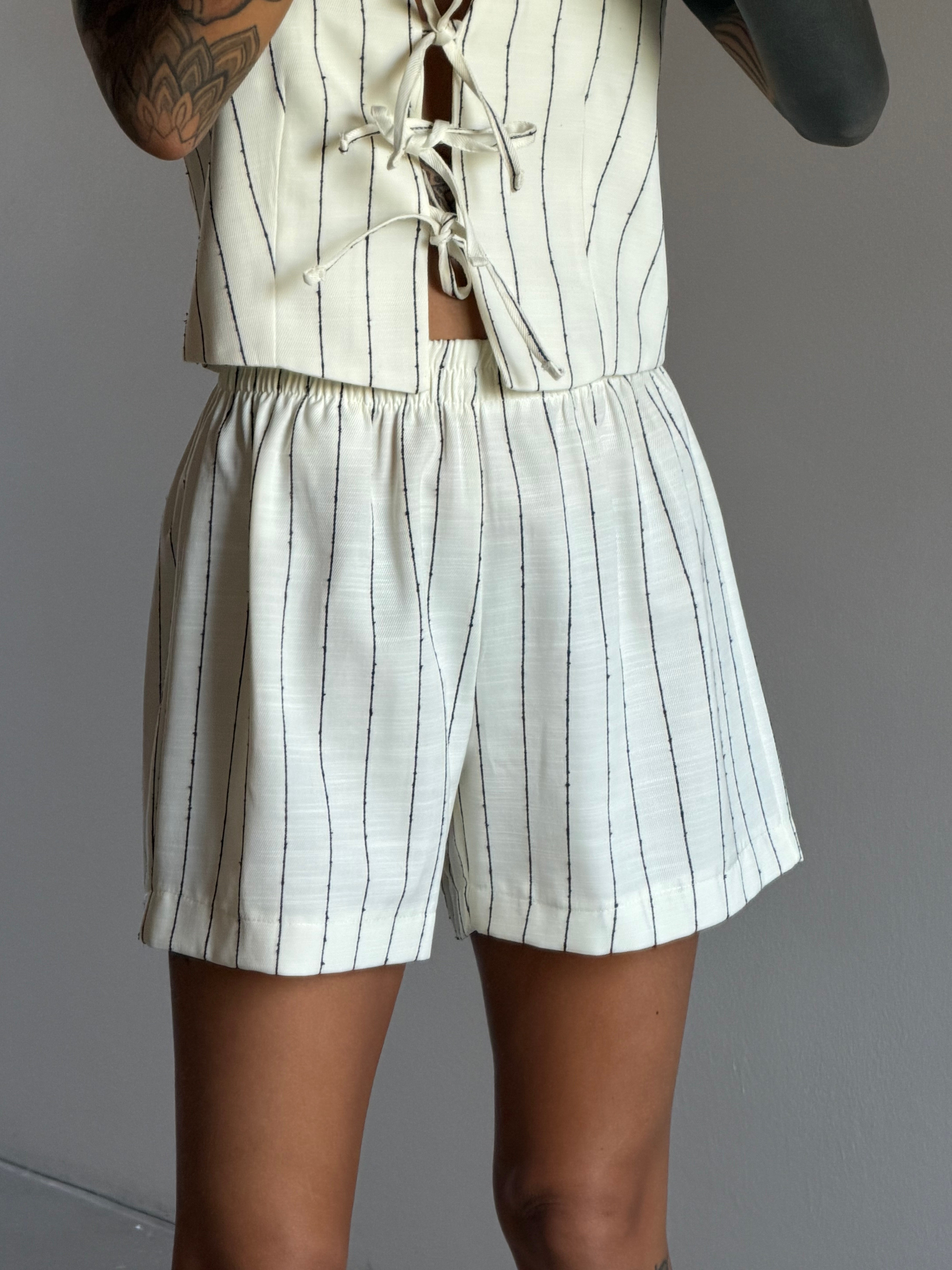 SHORT GESSATO