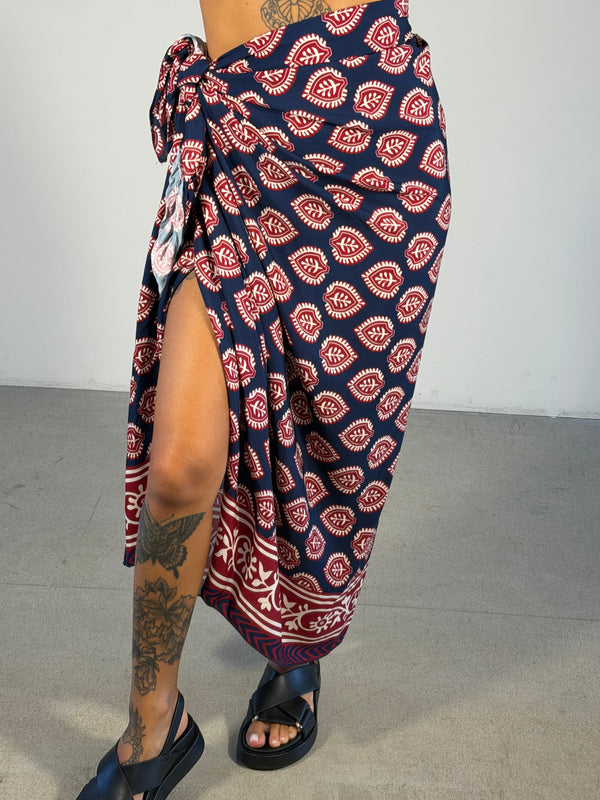 GONNA PAREO