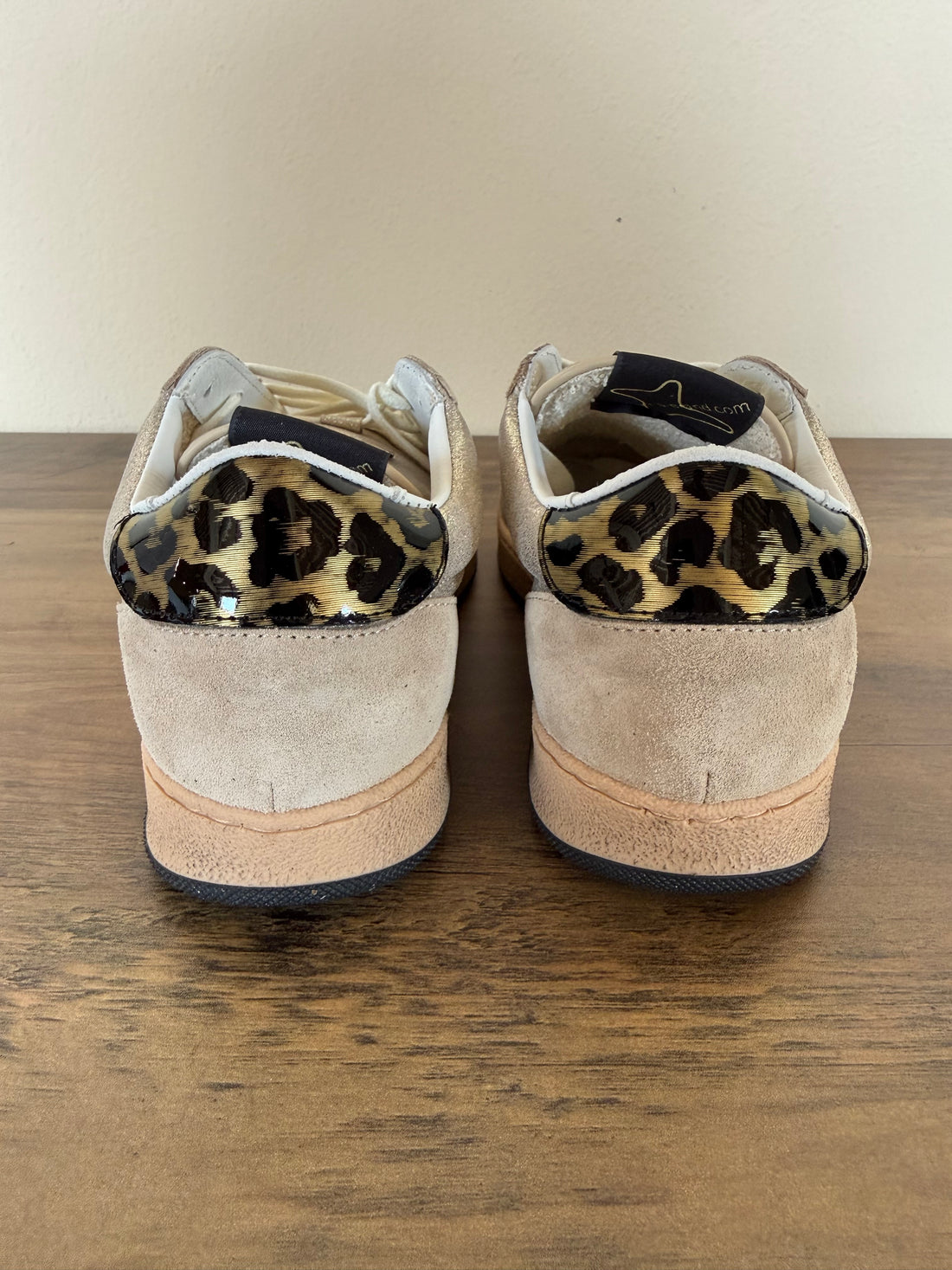 SNEAKER SUN